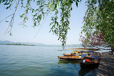 NS版《尼尔：自动人形》2B角色预告公开 游戏10月6日发售